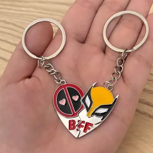 ⭐️NEW⭐️ Marvel Wolverine & Deadpool BFF 2 PC Heart Keychain Set - Picture 7 of 8